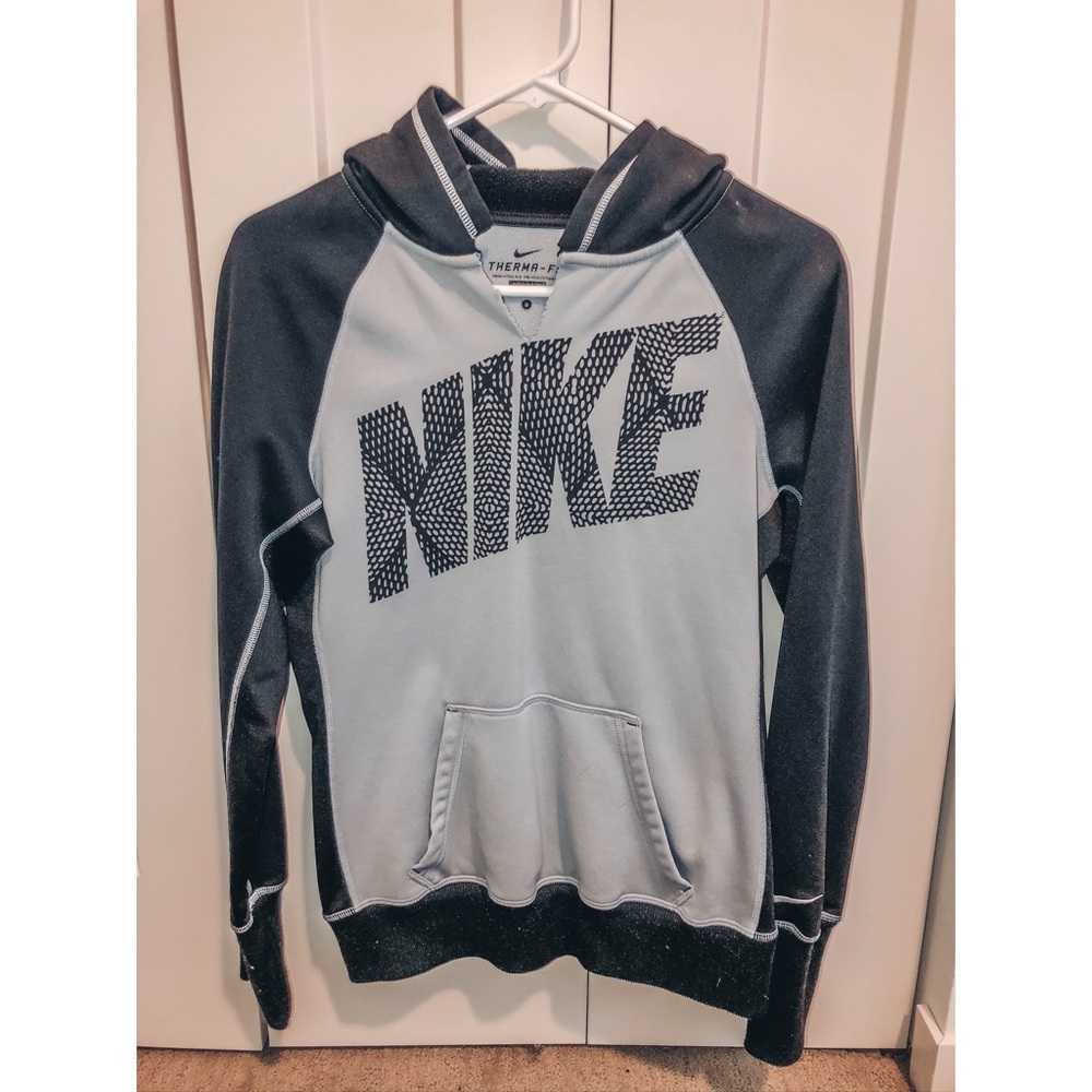 Nike sweatshirt